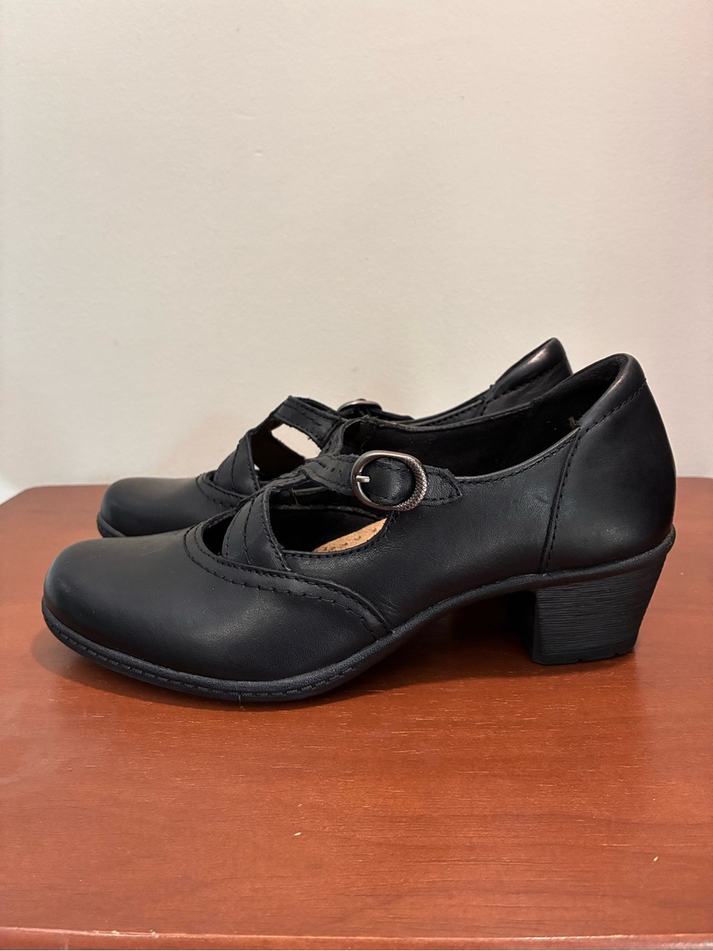 Earth Origins Melody Black Leather Mary Jane Pumps Women's Size 6 - Picture 3 of 13
